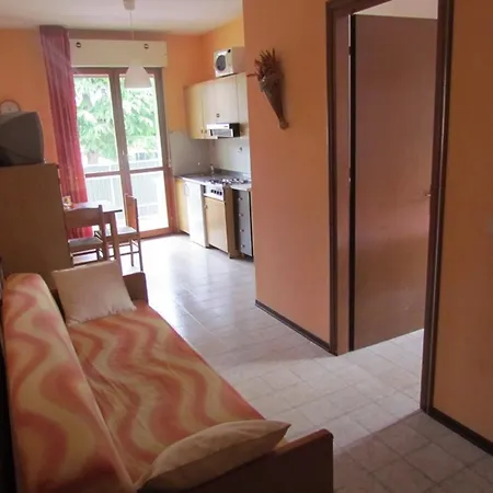 Relaxing Flat For 5 In A Modern * Bibione