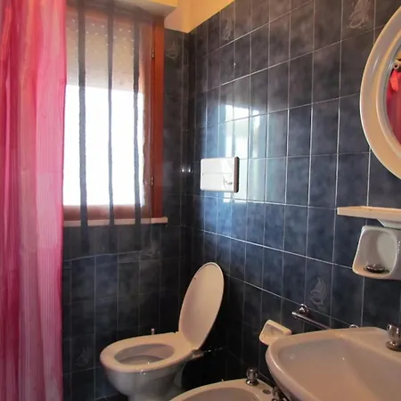 Relaxing Flat For 5 In A Modern Appartamento