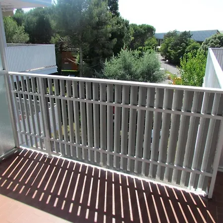 Relaxing Flat For 5 In A Modern Appartamento Bibione