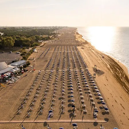 Relaxing Flat For 5 In A Modern * Bibione